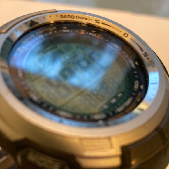 Casio Pathfinder PAW-1300, tough solar, multi band 5, wave ceptor triple sensor - Picture 13 of 14
